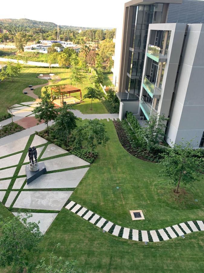Menlyn Maine The Residence Trilogy - 4Th พริทอเรีย ภายนอก รูปภาพ